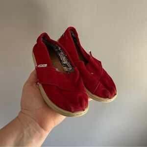 Toms Classics RED Tiny Canvas - Toddler 10